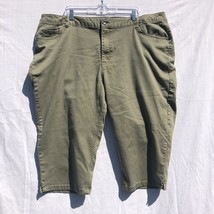 Catherines Size 30W Green Sateen Stretch Capri Pants - £19.32 GBP