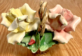 VTG. Capodimonte Flower Basket With 2 Roses And 2 Buds, Handle [e-06] - $14.10 CAD