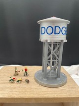 Unbranded Dodge Water Tower HO Scale Miniature plus 5 Construction Figur... - $14.52
