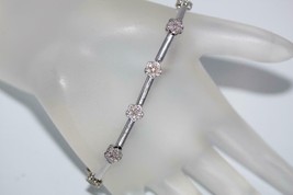 Fine 14K White Gold Flower Cluster Diamond Bracelet 0.66ct t/w (9.3 gram... - £691.40 GBP