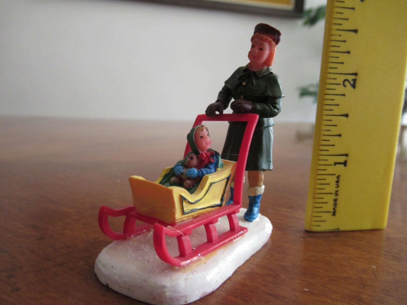 Primary image for Lemax Christmas Village Figurine Carriage Sled 2000 02432  Victorian Pram 2.4"