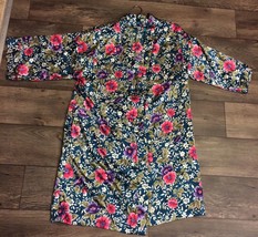 BEAUTIFUL FLORAL PRINT DENTELLE WOMEN&#39;S PEIGNOIR ROBE IN SIZE SMALL W/ H... - $23.36