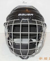 Bauer BHH2100S Ice hockey Black Helmet Size Small Cage 6 1/2" TO 7 1/8" - $39.55