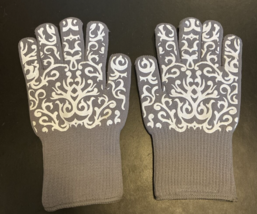 Temp-tations - Tara Gray Oven Safe Gloves with Silicone Accents 1 Pair Large - £14.93 GBP