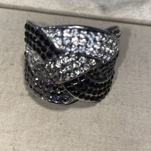 Estate Lia Sophia Silver Tone large  Black Enamel Marcasite Ring Size 11 - £14.24 GBP