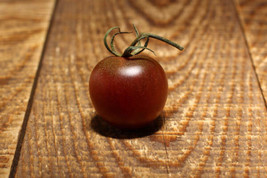 50 Black Cherry Tomato Black Skin Sweet Round Lycopersicon Fruit Vegetable Seeds - £13.41 GBP
