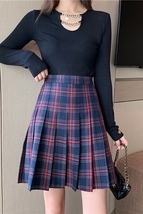 Yellow Knee Length Plaid Skirt Outfit Women Plus Size Full Pleated Plaid Skirts image 14