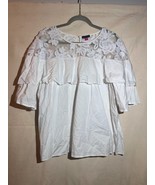 Vince Camuto SZ L White Lace Top Ruffled Short Sleeved Shirt Top Womans E93 - $14.84