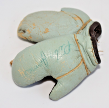 VINTAGE PAIR OF 3” MINIATURE LEATHER BOXING GLOVES LIGHT BLUE 3&quot; - $466.21 MXN