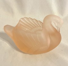 Vintage 1986 Emson Design Collection Pink Frosted Glass Swan 3x4x2.5 Inch - £12.01 GBP