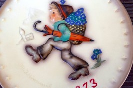 1973 Third Edition M. J. Hummel Annual Christmas Plate HUM266 - $27.66