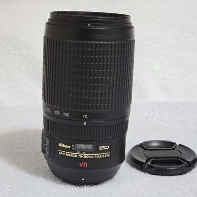Nikon AF-S VR Zoom-Nikkor 70-300mm F/4.5-5.6G IF-ED Lens w/ Caps Item image 2