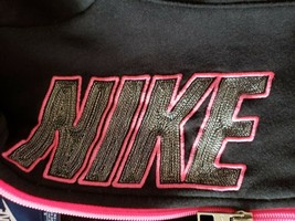 Nike ~ Youth Size 6 ~ Black &amp; Pink ~ Long Sleeve ~ Hooded Sweatshirt - £11.95 GBP