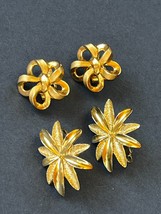 Vintage Lot of Sarah Cov Marked Spikey Goldtone &amp; Trifari Ribbon Flower Clip Ear - £13.34 GBP