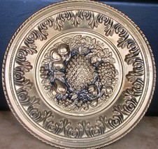 BEAUTIFUL ENGLAND TIN HANDHAMMERED DECORATIVE PLATE 12&quot; FRUITS DESIGN WALL - $8.00