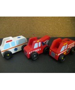 Melissa and Doug Emergency Vehicles Set of 3 Ambulance, Fire Truck, Wrecker - £6.69 GBP