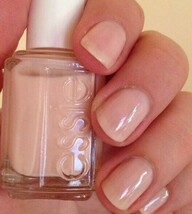 ESSIE NAIL POLISH 560 SPAGHETTI STRAP 14mL/0.5 oz FREE SHIPPING RARE - $306.76 MXN