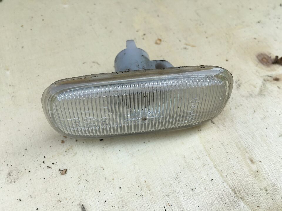 AUDI B5 A4 S5 SIDE MARKER LIGHT BLINKER TURN SIGNAL LEFT RIGHT CLEAR LEN... - $6.89