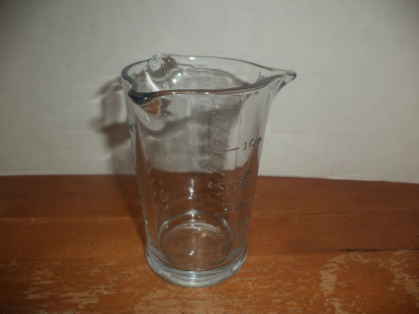 Anchor Hocking Triple Pour Measuring Cup - £15.97 GBP