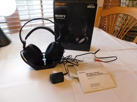 Sony MDRRF925RKC1 120V Headband Wireless Headphones - Black As Is Not Tested - $102.95
