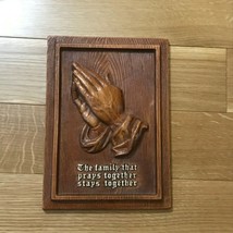 Vintage The FAMILY THAT PRAYS TOGETHER STAYS TOGETHER Faux Wood Plastic ... - $13.99