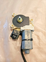 2003 - 2009 Mercedes Benz W211 E-Class Front Right Window Motor A2118203... - $44.35