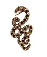 LO2423 - Gold White Metal Brooches with Top Grade Crystal  in Multi Color - €46,39 EUR