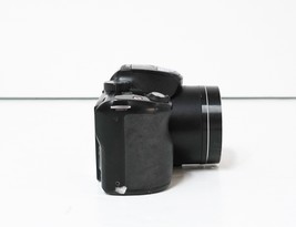 Samsung WB2100 16.4MP Digital Camera image 9