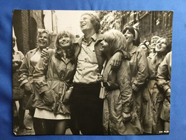Peter Collinson UP THE JUNCTION Press Photo Suzy Kendall Adrienne Posta ... - $942.07 MXN