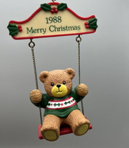 Ornament Enesco Lucy &amp; Me Treasury of Christmas Hong Kong 1988 2 Inches - £13.85 GBP