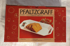 VTG Pfaltzgraff Christmas Heritage Bread Tray in BOX 1994 Plate - £12.32 GBP
