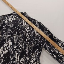 East 5th Petite Top Women's Black/White Floral Linen Blend Blouse Shirt Size PM image 9