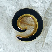 Vintage Monet Pin Brooch    Black &amp; Gold Enameled Swirl   2&quot; Diameter   Classic  - £13.23 GBP