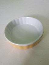 Housewares International Mini Circle Fluted Baking Dish Yellow White - £27.78 GBP