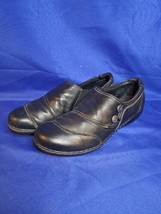 Clarks Bendable Loafer Leather Black Silver Button 10M  62637 - $23.36