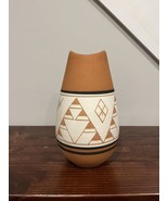 Vintage Native American Indian SIOUX POTTERY VASE Canister JAR SIGNED Cl... - £39.24 GBP