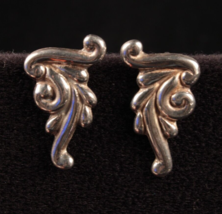 Sterling Silver Screw Mount Earrings Vintage Scrolls - $15.88