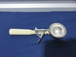 Vollrath Vintage Ice Cream Scoop (B8) - $10.10