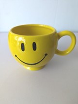 Smiley Face Large Emoji Mug 22oz Yellow Happy NEW - £15.82 GBP