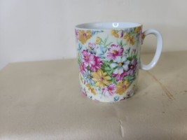 Vintage Bone China Mug Beaker Pink Daisy 3 Inches - £11.68 GBP