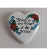 Vintage Jesus Is The Heart Of The Season Heart Christmas Lapel Hat Pin - €6,25 EUR