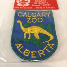 New Vintage 70&#39;s Patch Badge Emblem Calgary Zoo Alberta Dinosaur Gold Bl... - £17.13 GBP