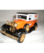 Ford Model A Delivery Van with Hooter&#39;s 500 on a 1:25 Die cast bank - £23.94 GBP