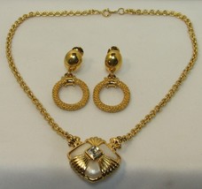 MONET Gold Tone Mesh Rope Hoop Earrings AVON Faux Pearl Pendant Pin 16&quot; Necklace - £19.97 GBP