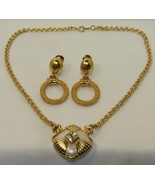 MONET Gold Tone Mesh Rope Hoop Earrings AVON Faux Pearl Pendant Pin 16&quot; ... - £19.66 GBP