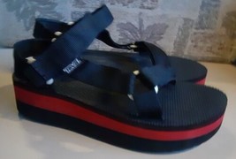 Teva Flatform Universal 1008844 Black Red Sandals Platform Womens Size 8... - £22.15 GBP