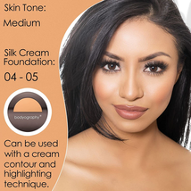 Bodyography Silk Cream Compact Foundation image 3