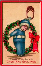 Auguri di Natale Corona Adorabile Bambino Blu Tuta Neve 1924 Vtg Cartolina - £4.35 GBP