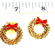 Vintage Gold Color Small Christmas Wreath Pierced Earrings - £11.20 GBP