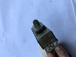2000-2002 w220 MERCEDES S500 REAR RIGHT DOOR CHECK STOPPER X901 image 3
